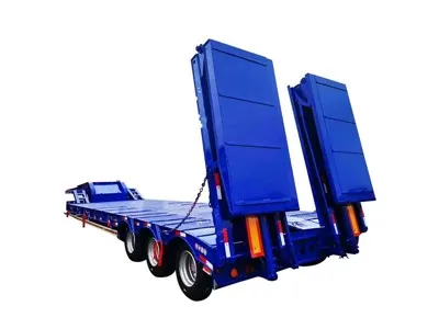 3 tengelyes 70 tonnás levehető hattyúnyakú, alacsony ágyas pótkocsi